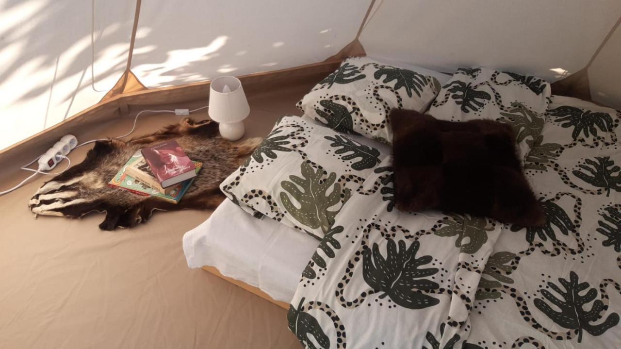 Hotel Glamping Fluffy Horns - Glempings Pukainie Ragi Plieņciems Esterno foto