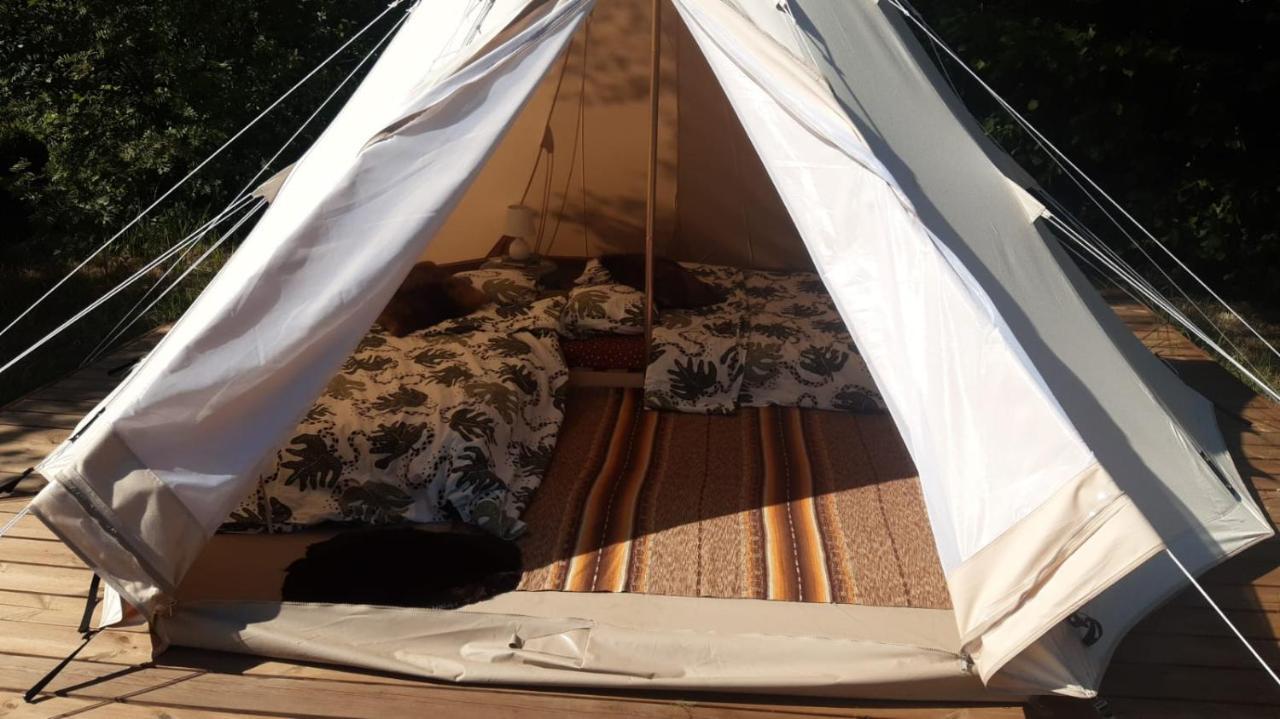 Hotel Glamping Fluffy Horns - Glempings Pukainie Ragi Plieņciems Esterno foto